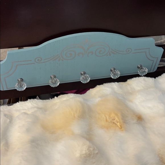 Elegant rustic looking Blue Wall Hook Rack!! - Picture 3 of 5